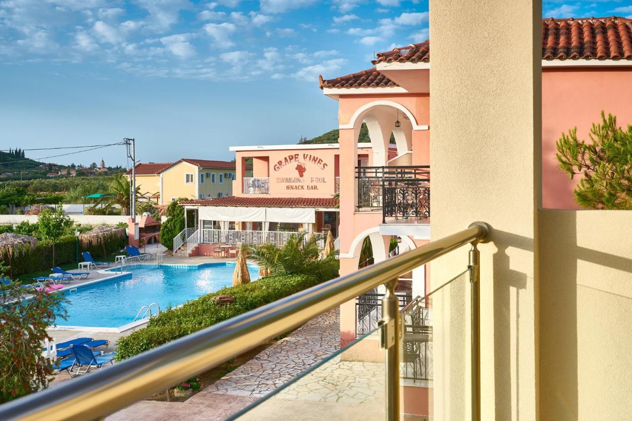 Grapevines Hotel Alykanas  Esterno foto