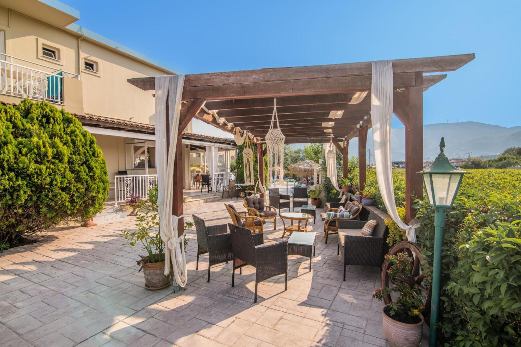 Grapevines Hotel Alykanas  Esterno foto