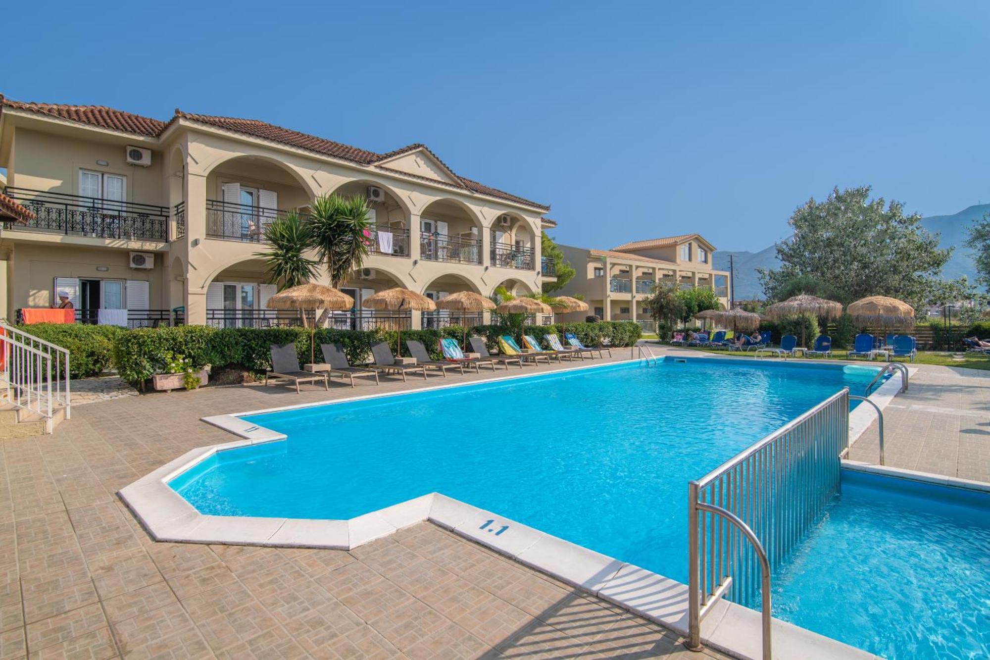 Grapevines Hotel Alykanas  Esterno foto